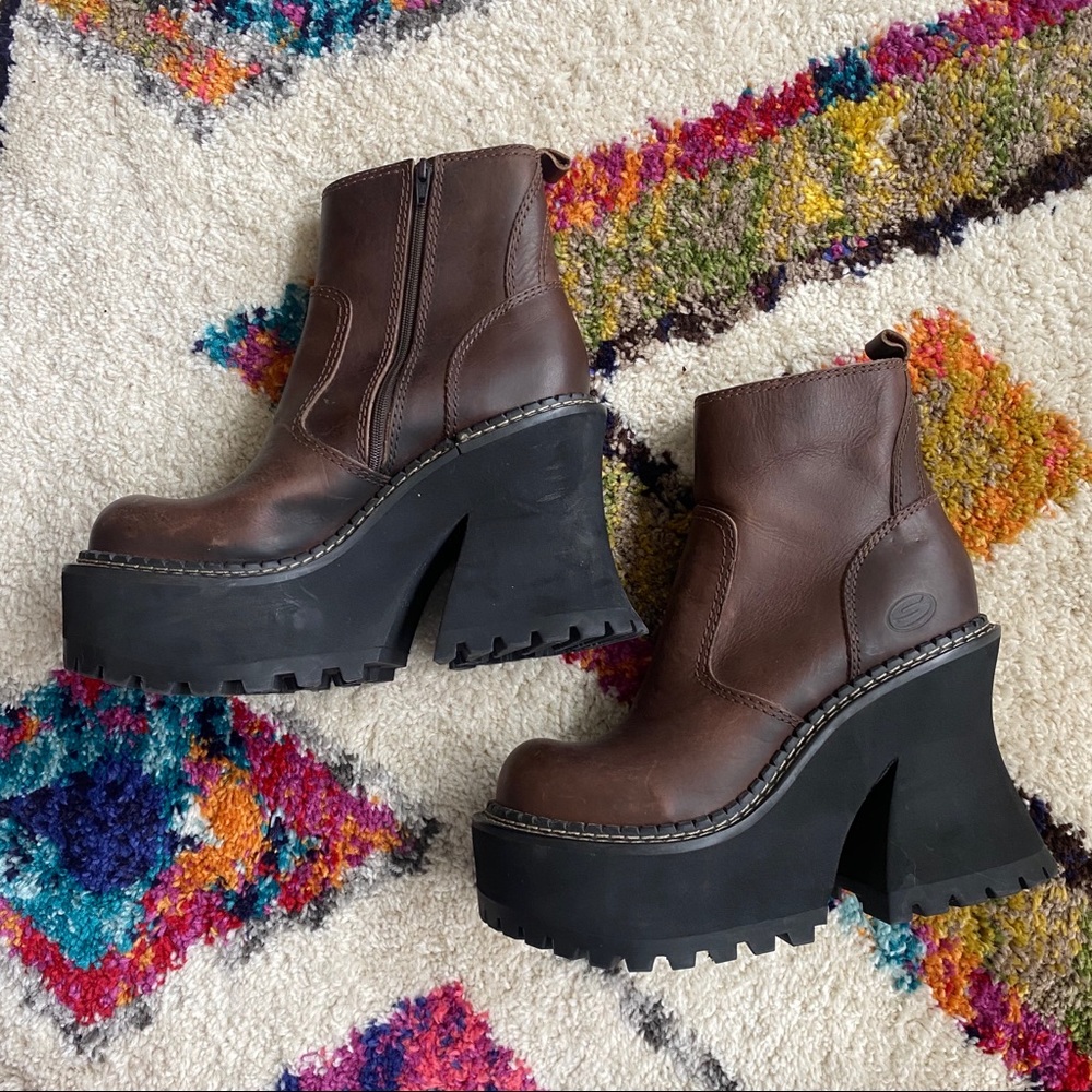 SOLD Rare 90s Y2K Platform Skechers Boots - Picture 2 of 8